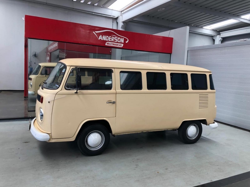 Volkswagen KOMBI Volkswagen KOMBI