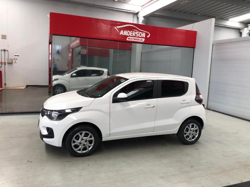 Fiat MOBI 1.0 8V EVO LIKE. Fiat MOBI 1.0 8V EVO LIKE.