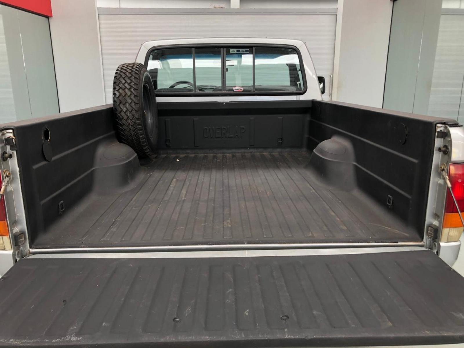 Ford F-1000 3.9 SUPER CS 8V - foto 14