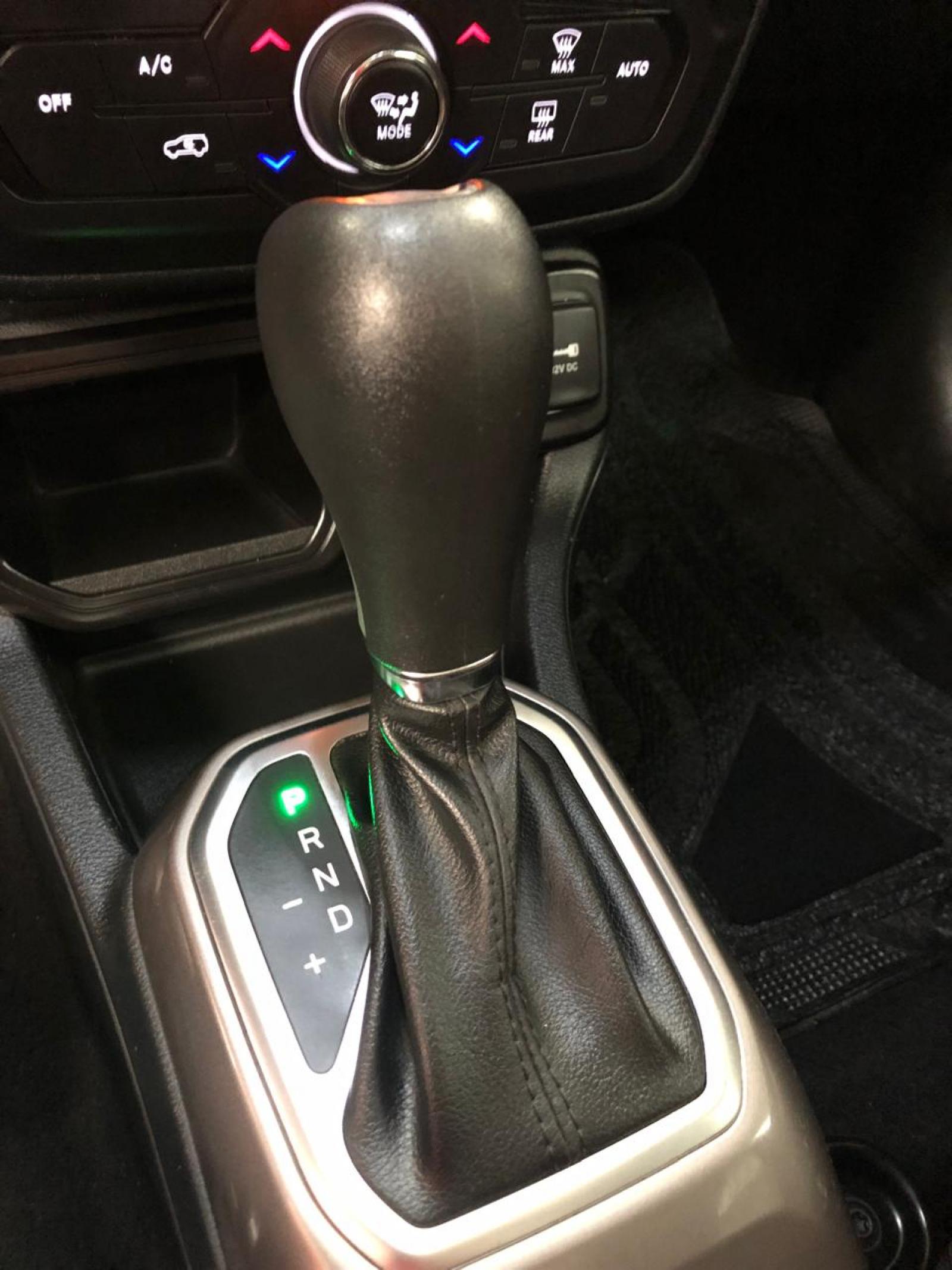 Jeep RENEGADE 1.8 16V LIMITED - foto 11