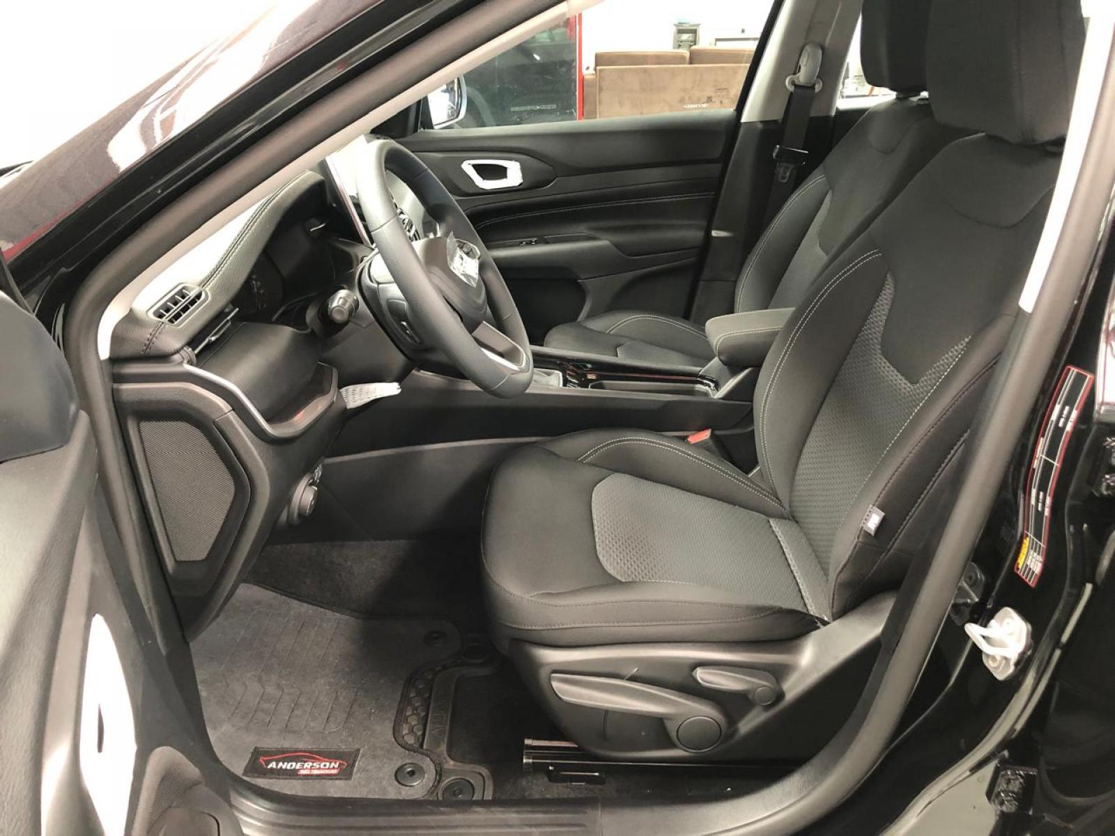 Jeep COMPASS 1.3 T270 TURBO SPORT - foto 8