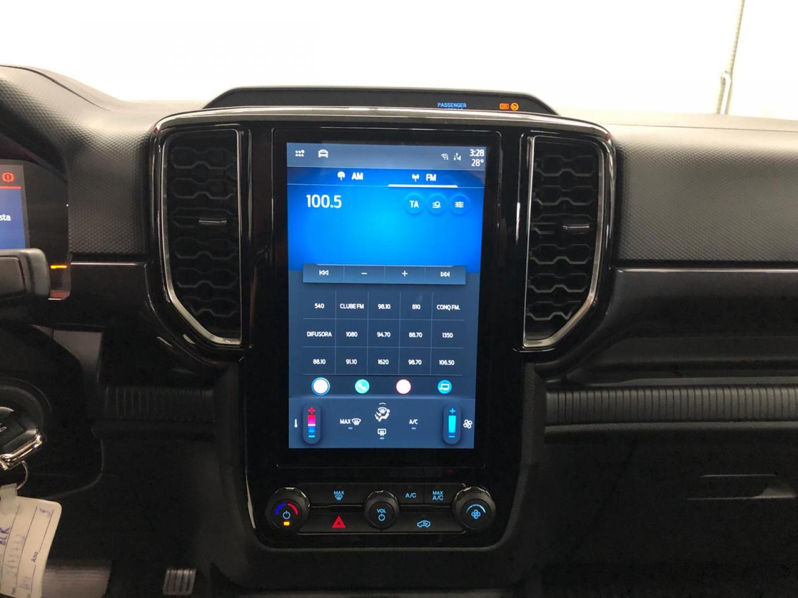 Ford RANGER BLACK V6 CD - foto 12