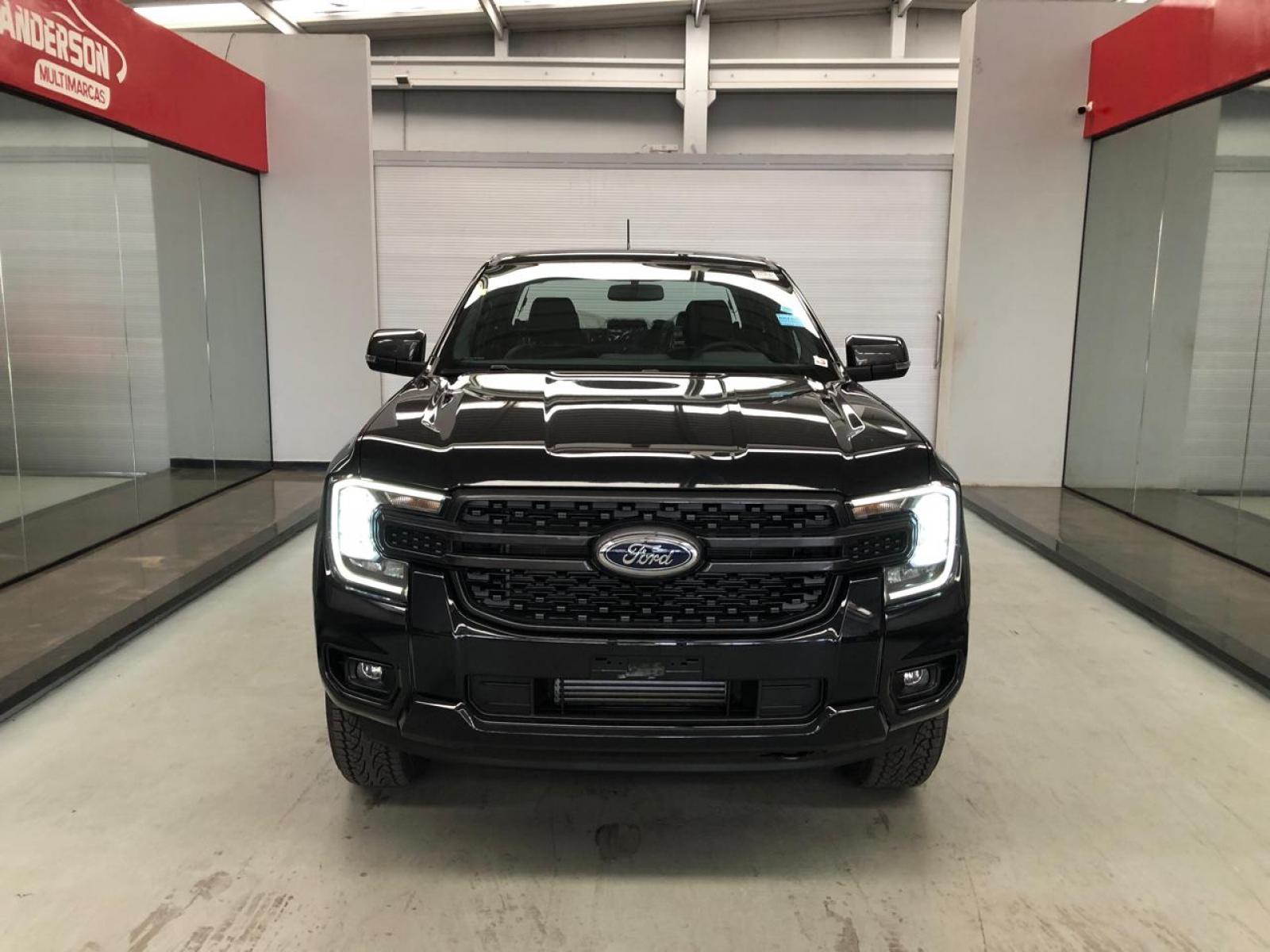 Ford RANGER BLACK V6 CD - foto 3