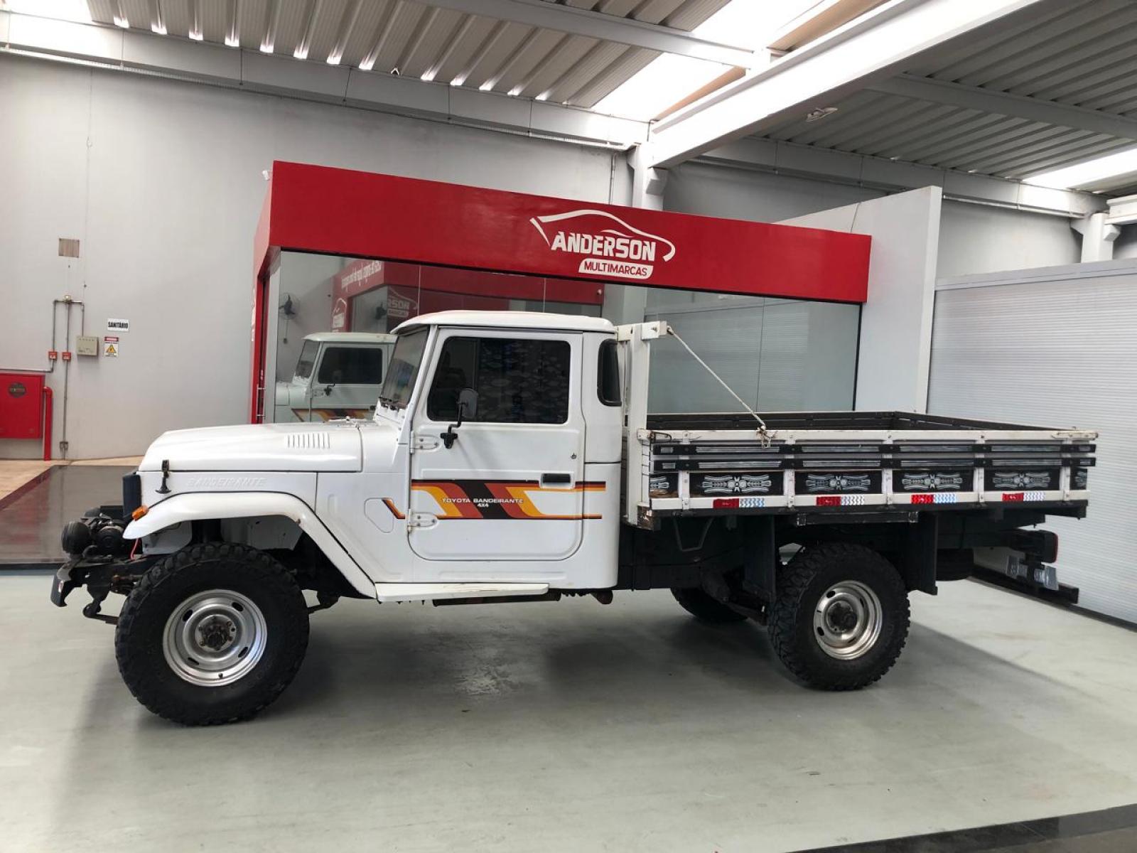 Toyota BANDEIRANTE 4X4
