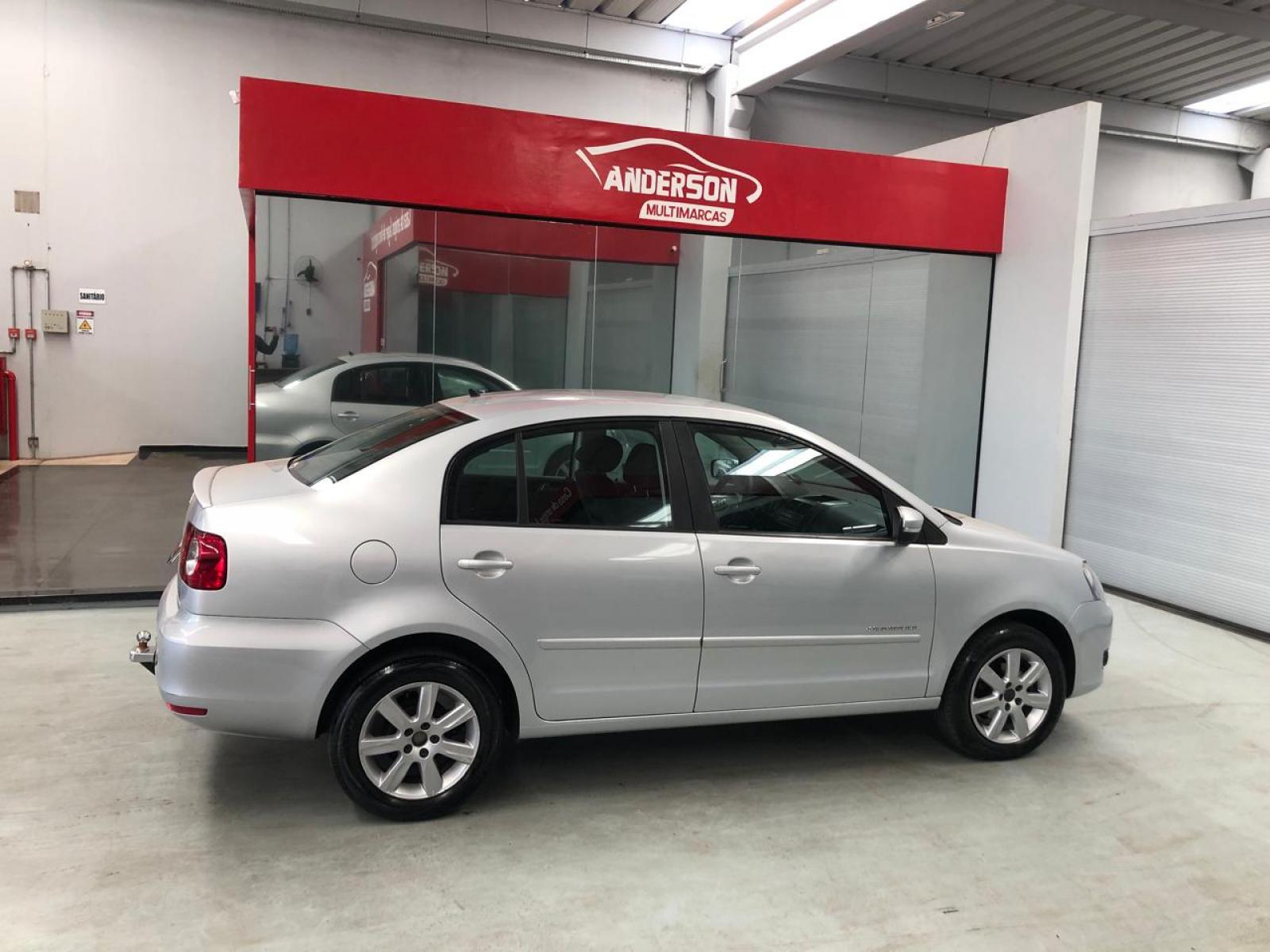 Volkswagen POLO SEDAN 1.6 MI COMFORTLINE 8V - foto 4