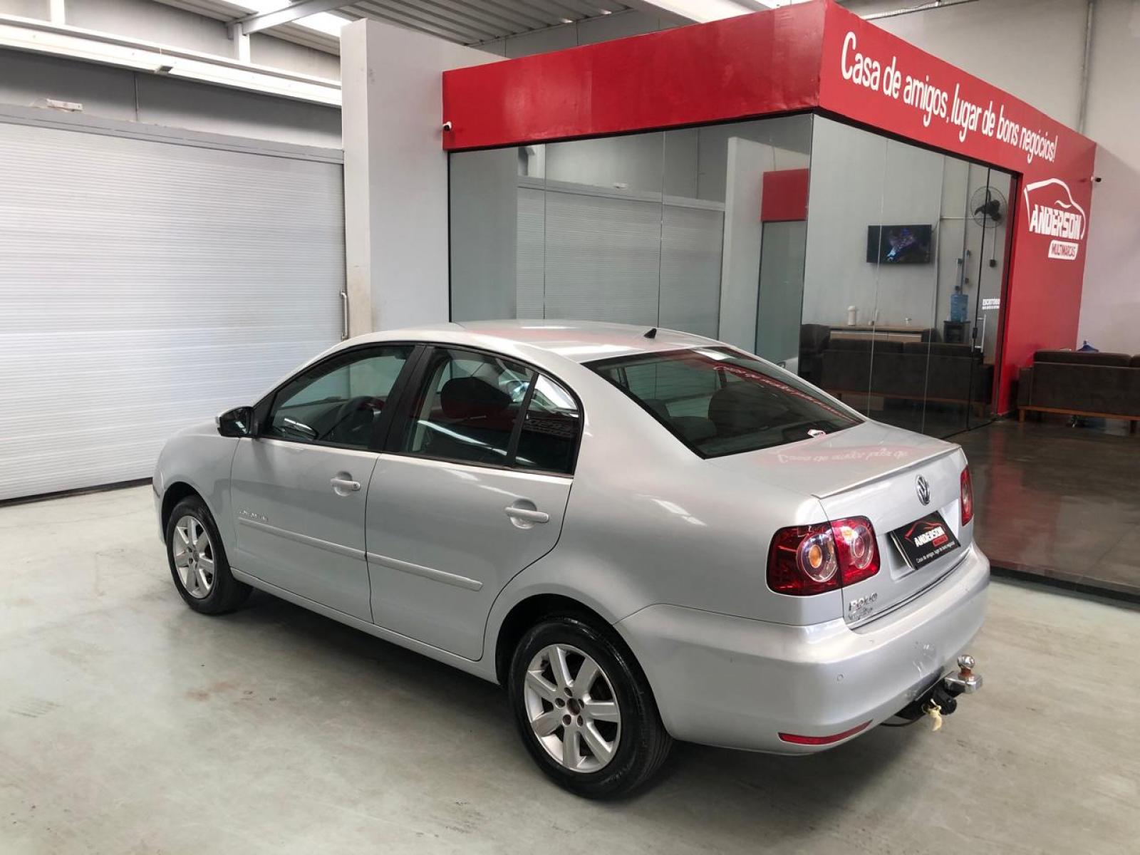 Volkswagen POLO SEDAN 1.6 MI COMFORTLINE 8V - foto 5