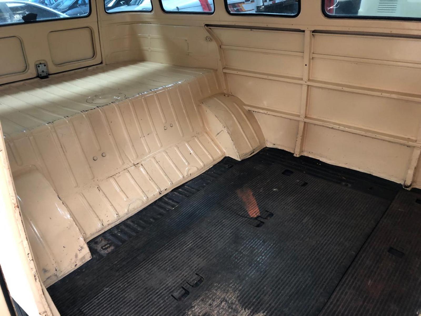 Volkswagen KOMBI - foto 12