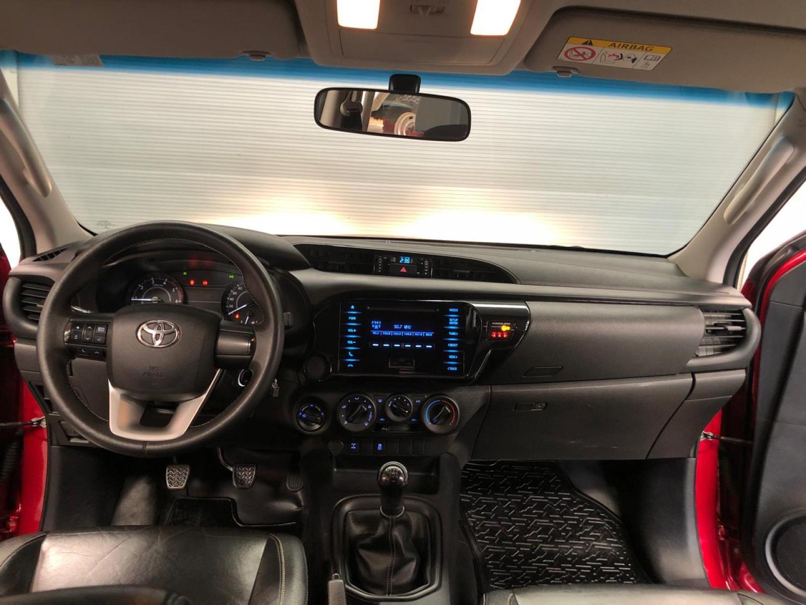 Toyota HILUX 2.8 4X4 CD - foto 7