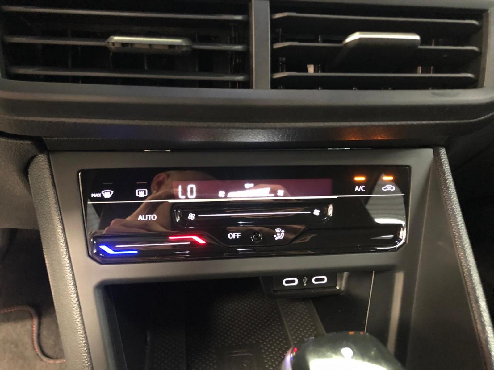 Volkswagen POLO 1.4 250 TSI GTS - foto 12