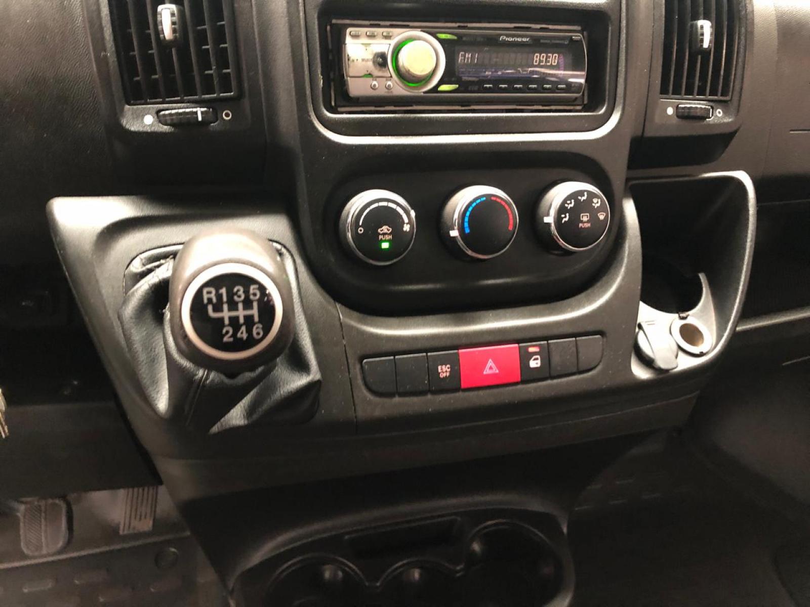 Fiat DUCATO 2.3 16 LUGARES - foto 10