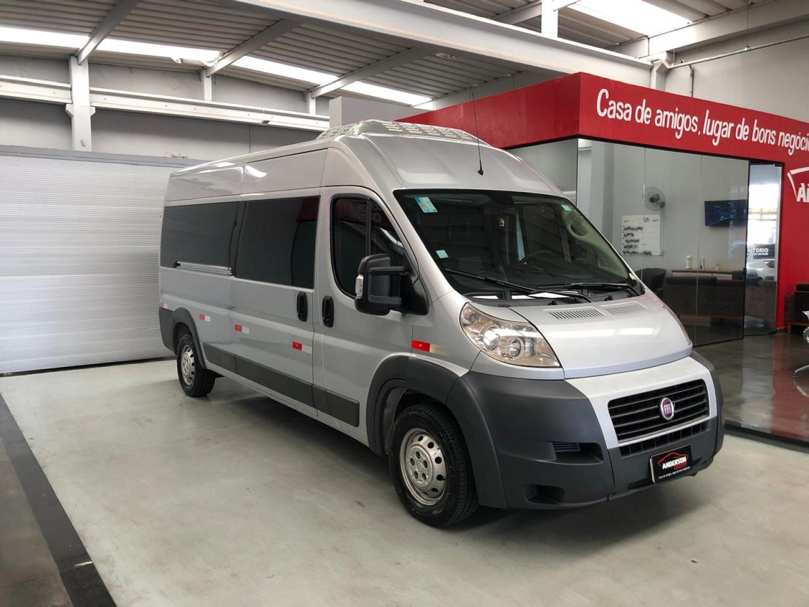 Fiat DUCATO 2.3 16 LUGARES - foto 2