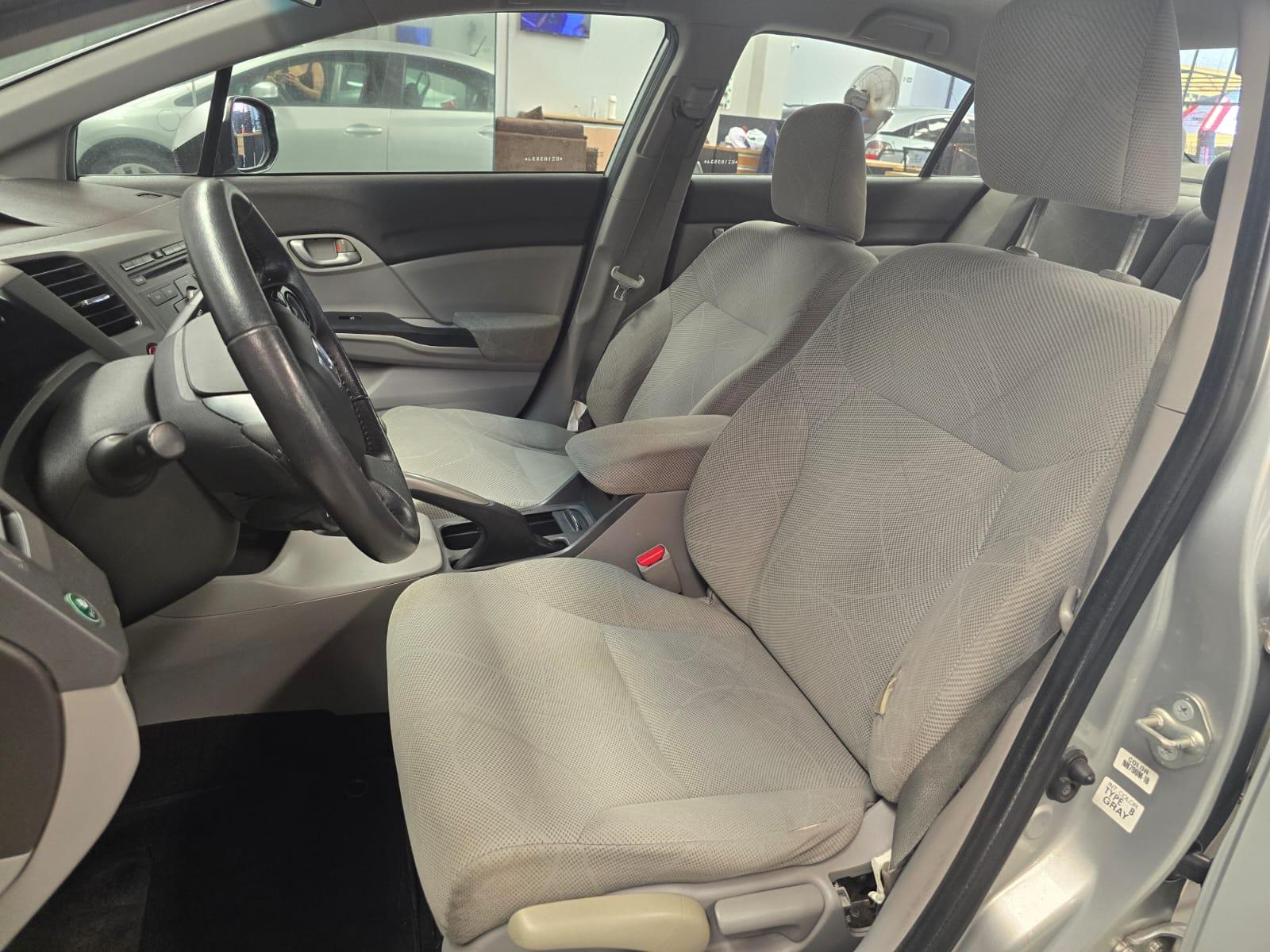 Honda CIVIC 1.8 LXS - foto 9