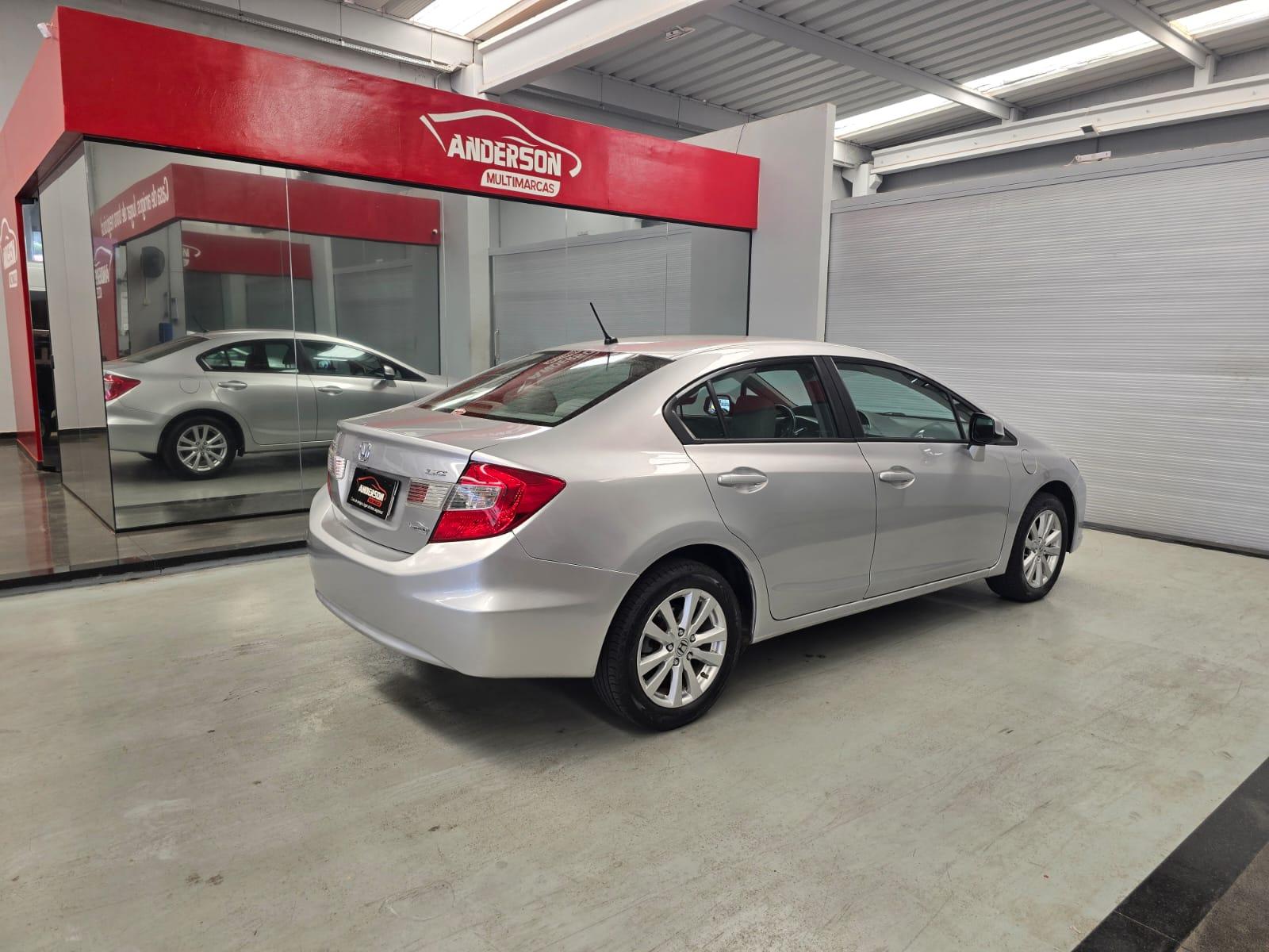 Honda CIVIC 1.8 LXS - foto 4