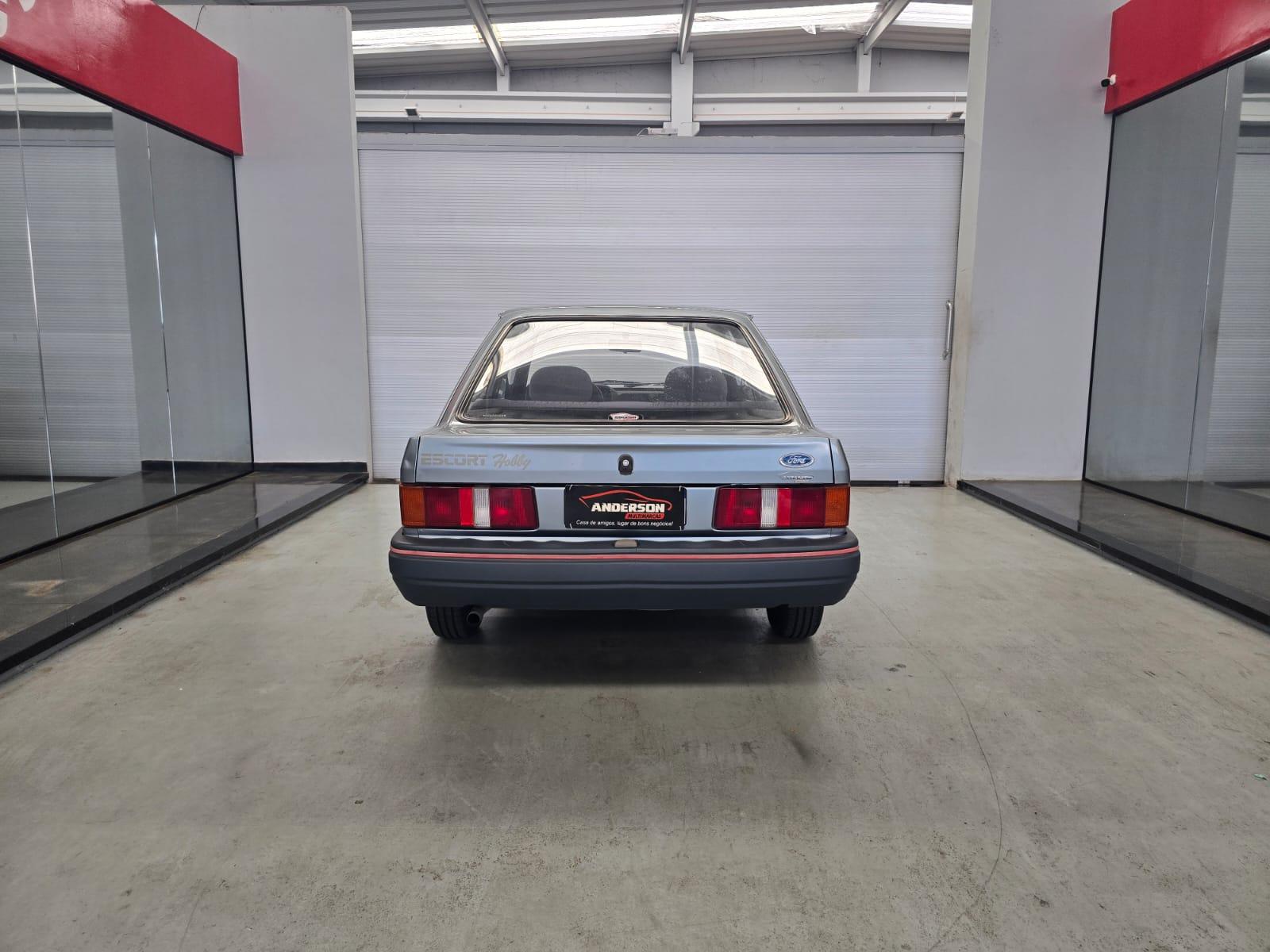 Ford ESCORT 1.0 HOBBY - foto 5