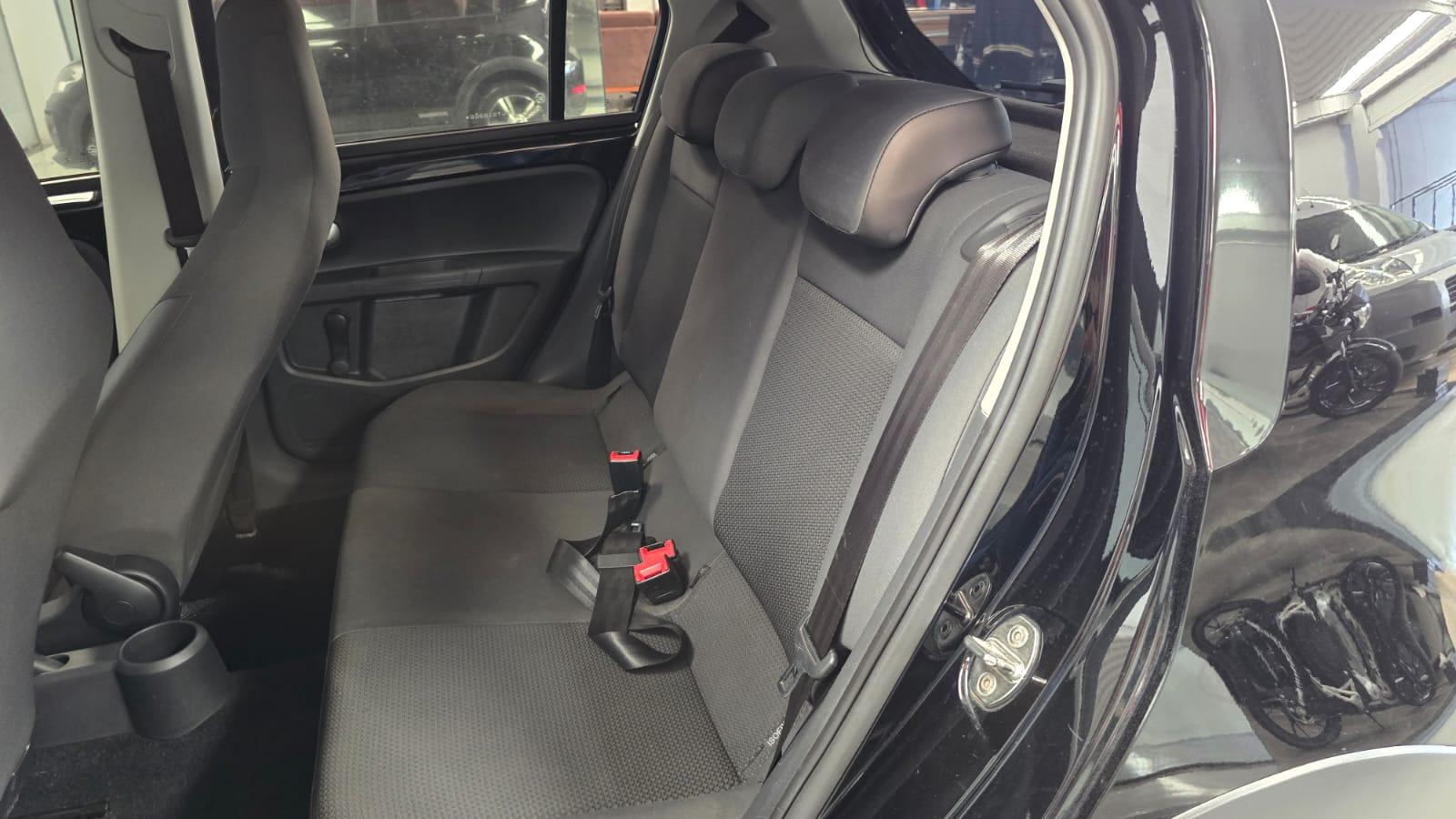 Volkswagen UP 1.0 TSI XTREME - foto 9