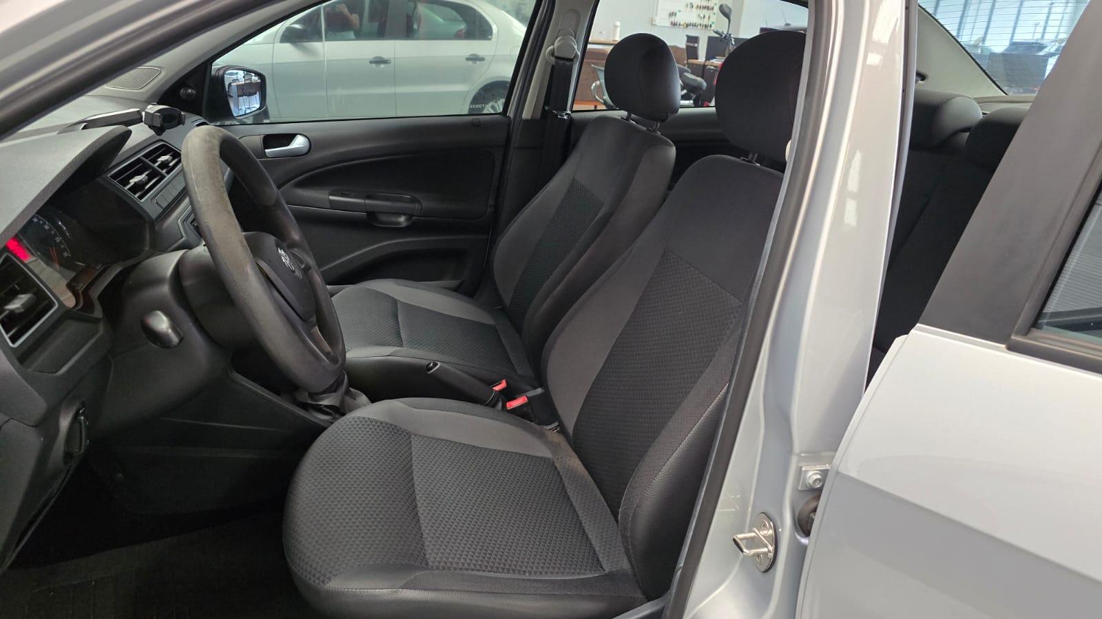 Volkswagen VOYAGE 1.6 - foto 8