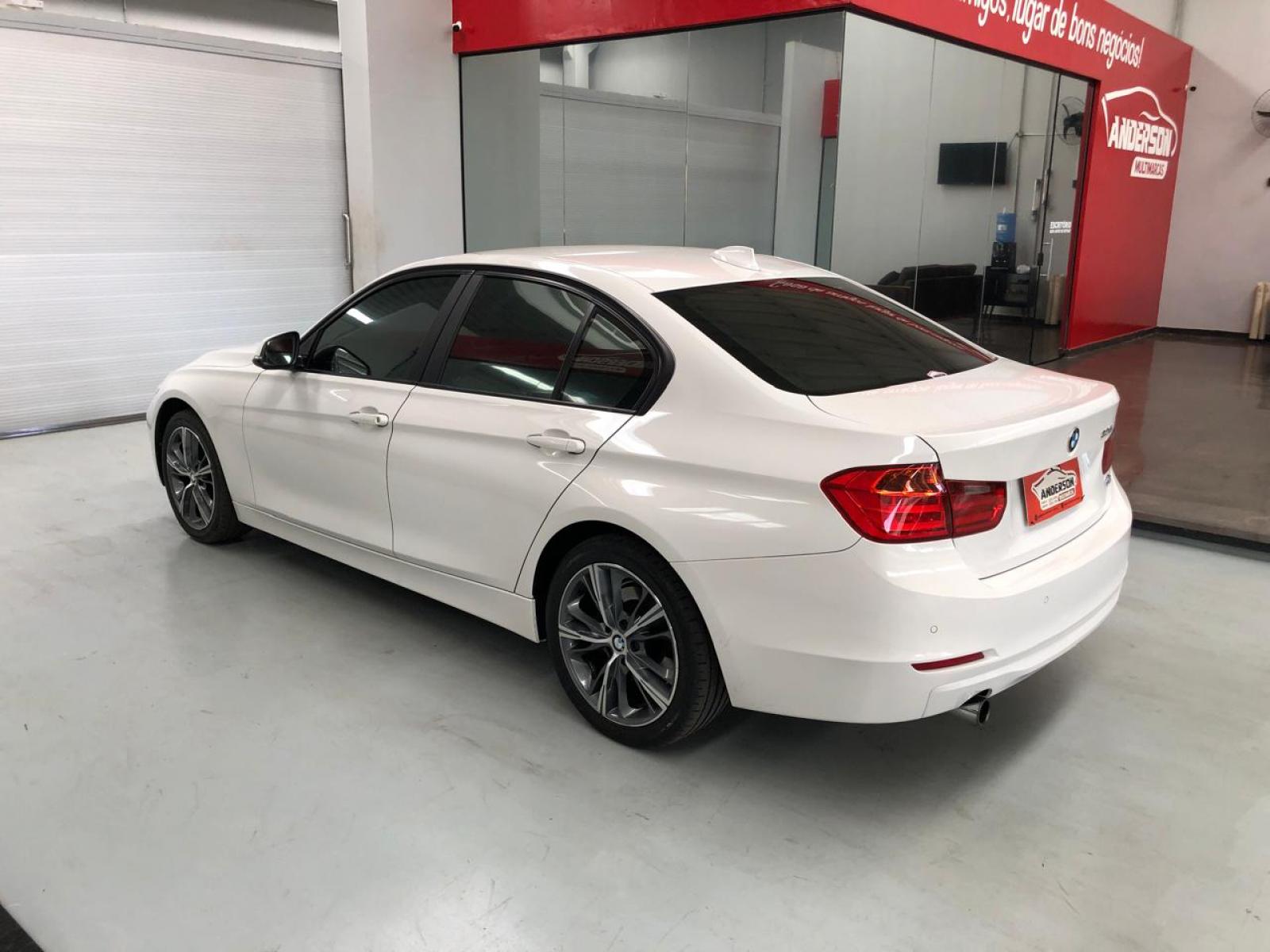 BMW 320i 2.0 TURBO - foto 6