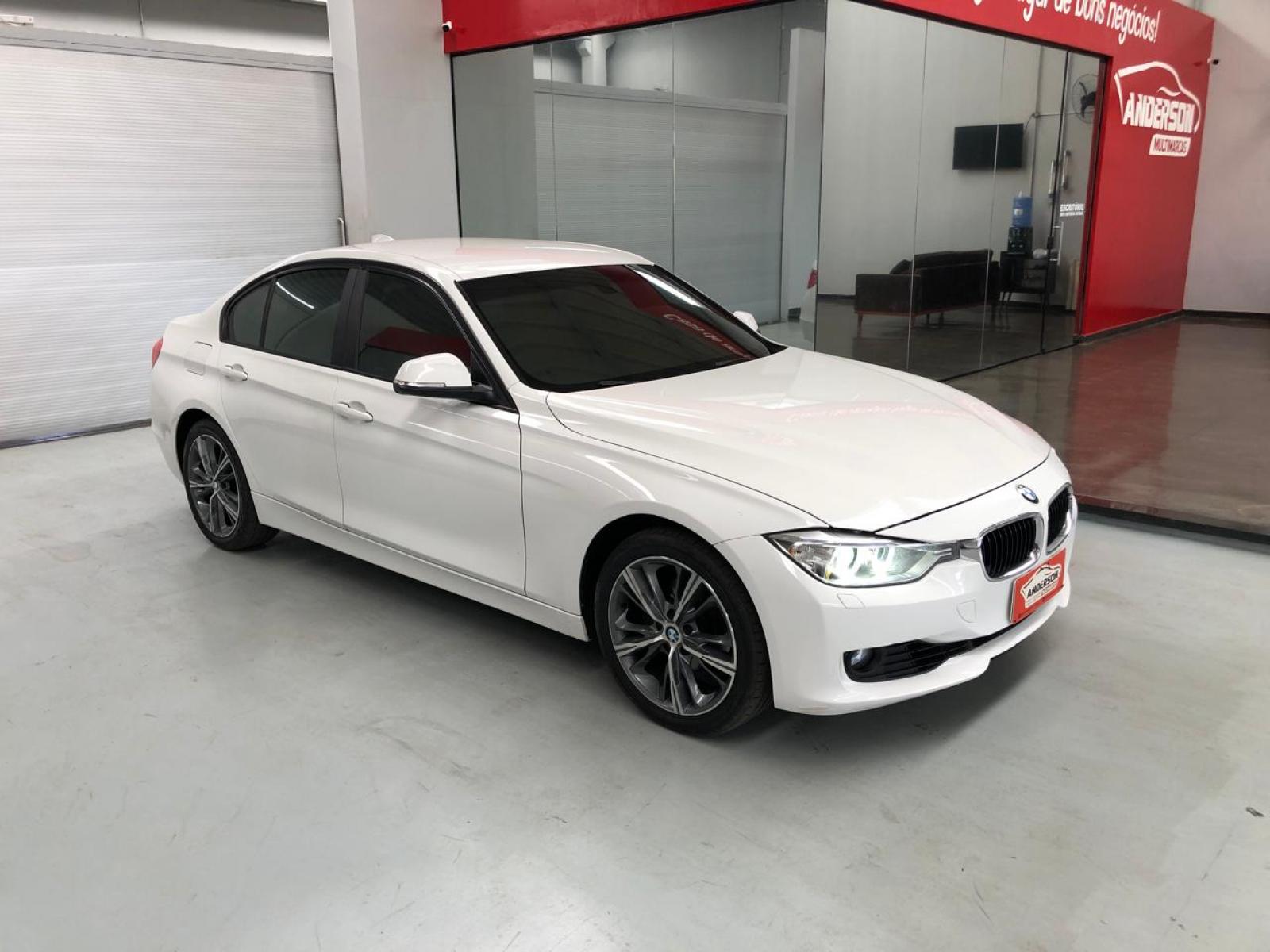 BMW 320i 2.0 TURBO - foto 3