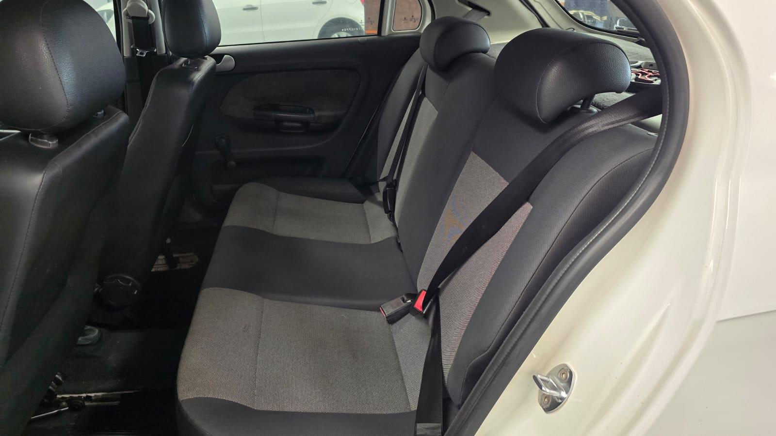 Volkswagen GOL 1.6 CITY - foto 9