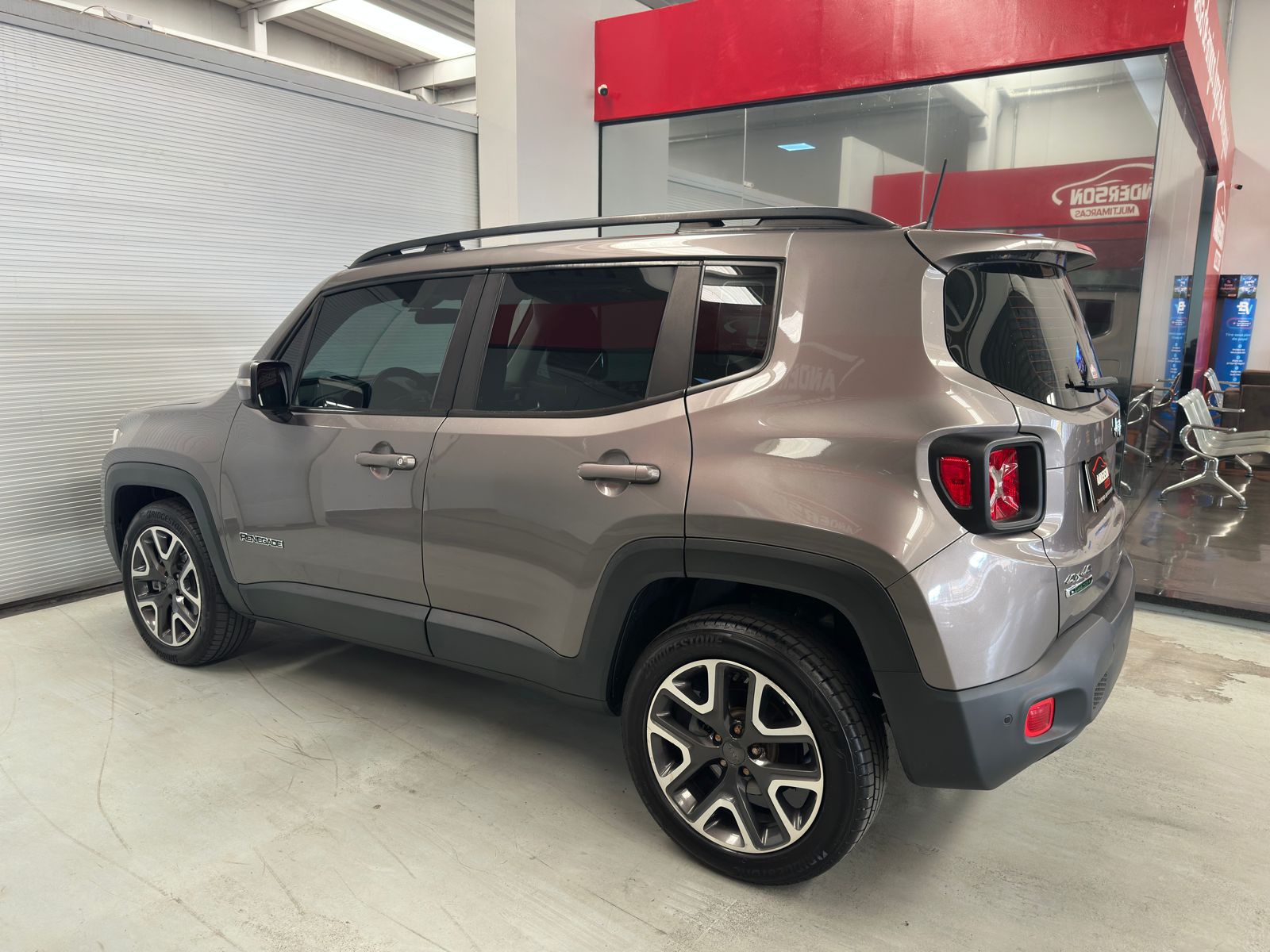 Jeep RENEGADE  - foto 5