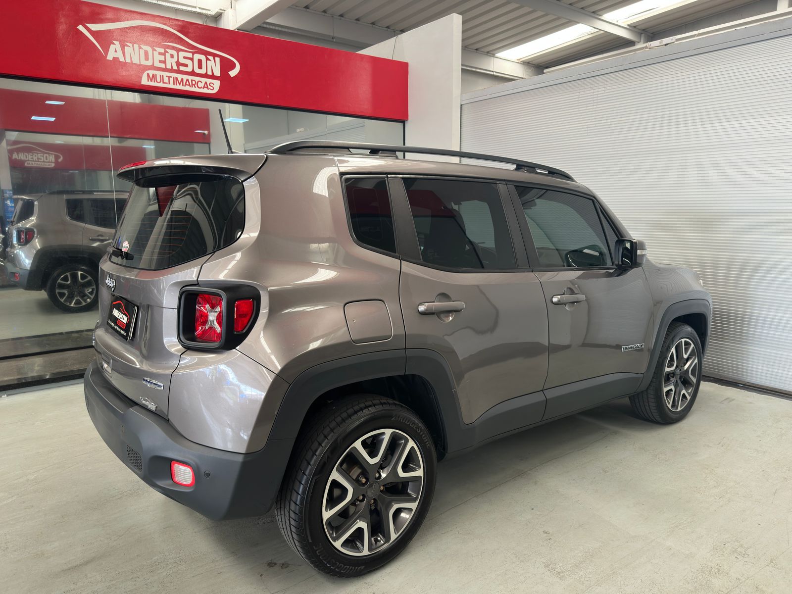 Jeep RENEGADE  - foto 3