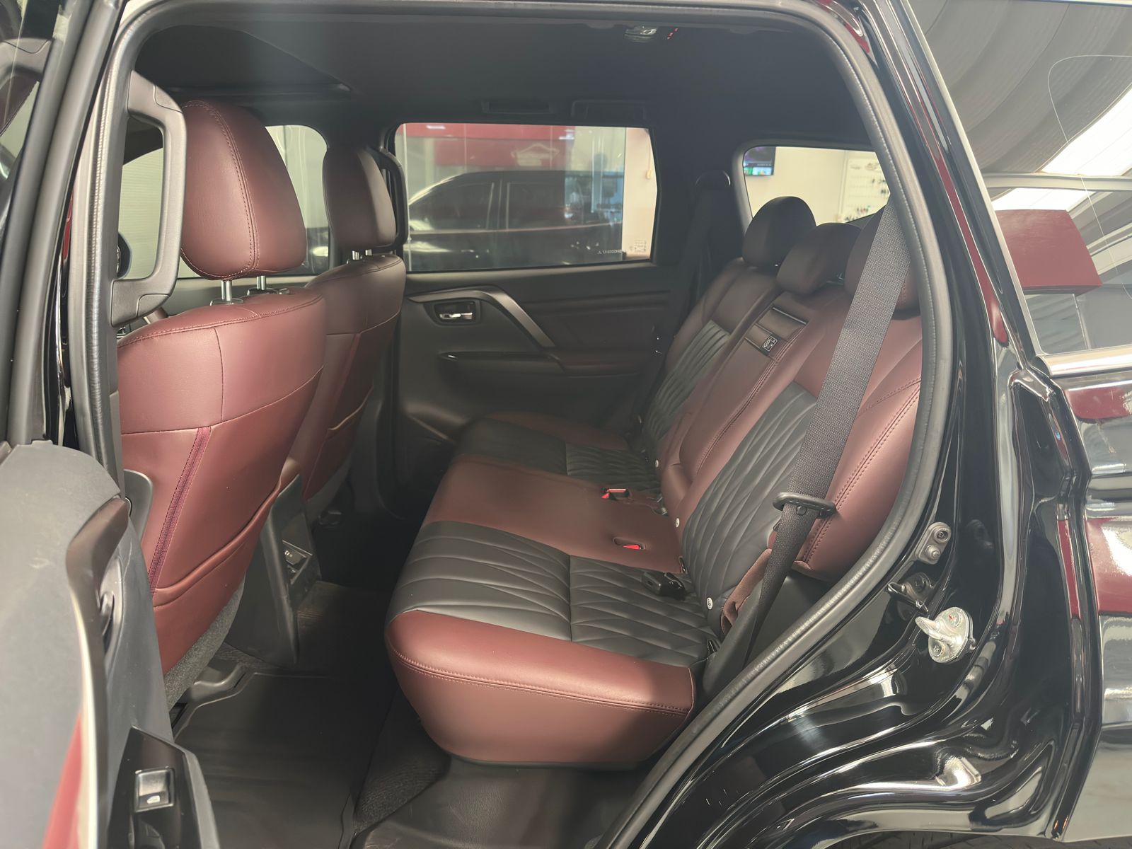 Mitsubishi PAJERO  - foto 8