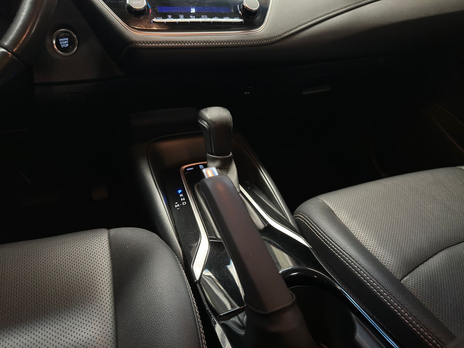 Toyota COROLLA  - foto 10