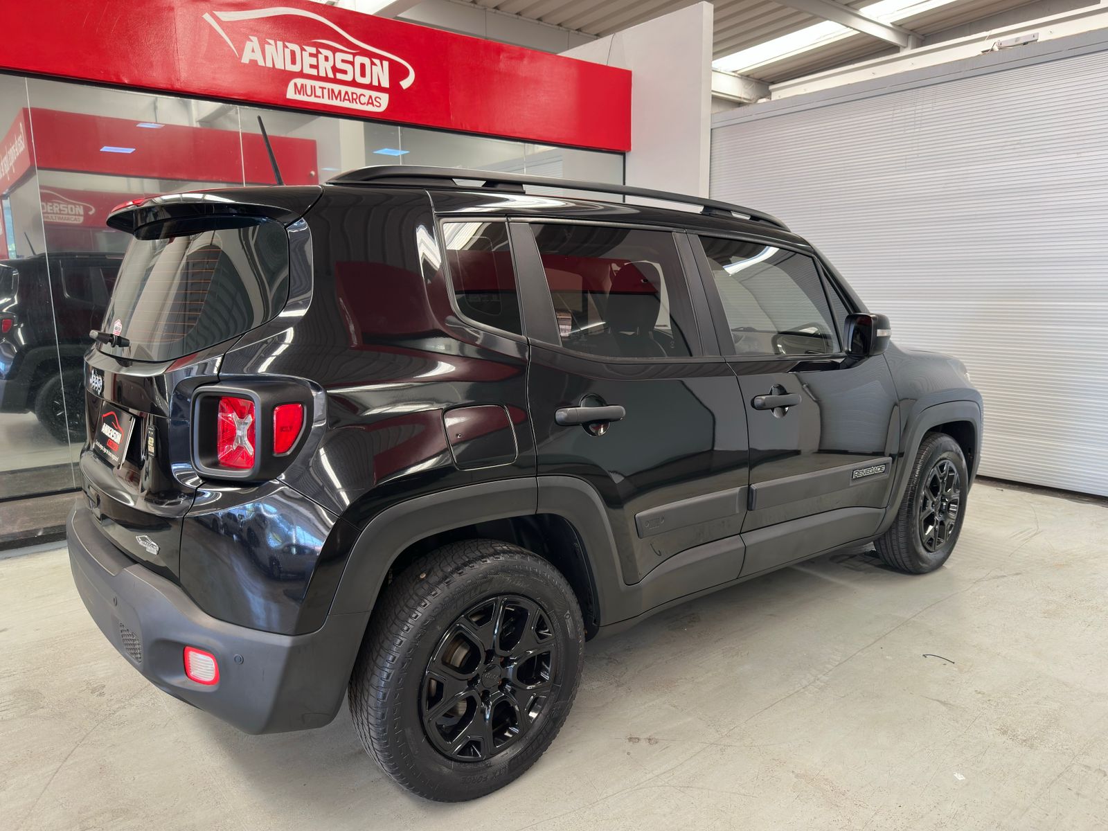 Jeep RENEGADE  - foto 4