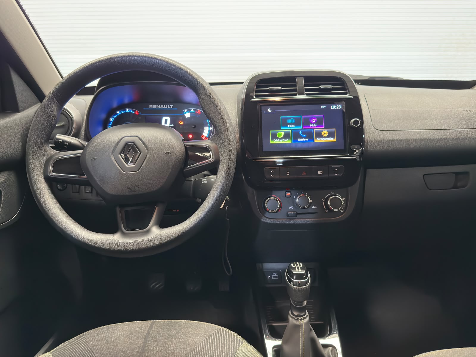 KWID OUTSID 2 a venda na Anderson Multimarcas