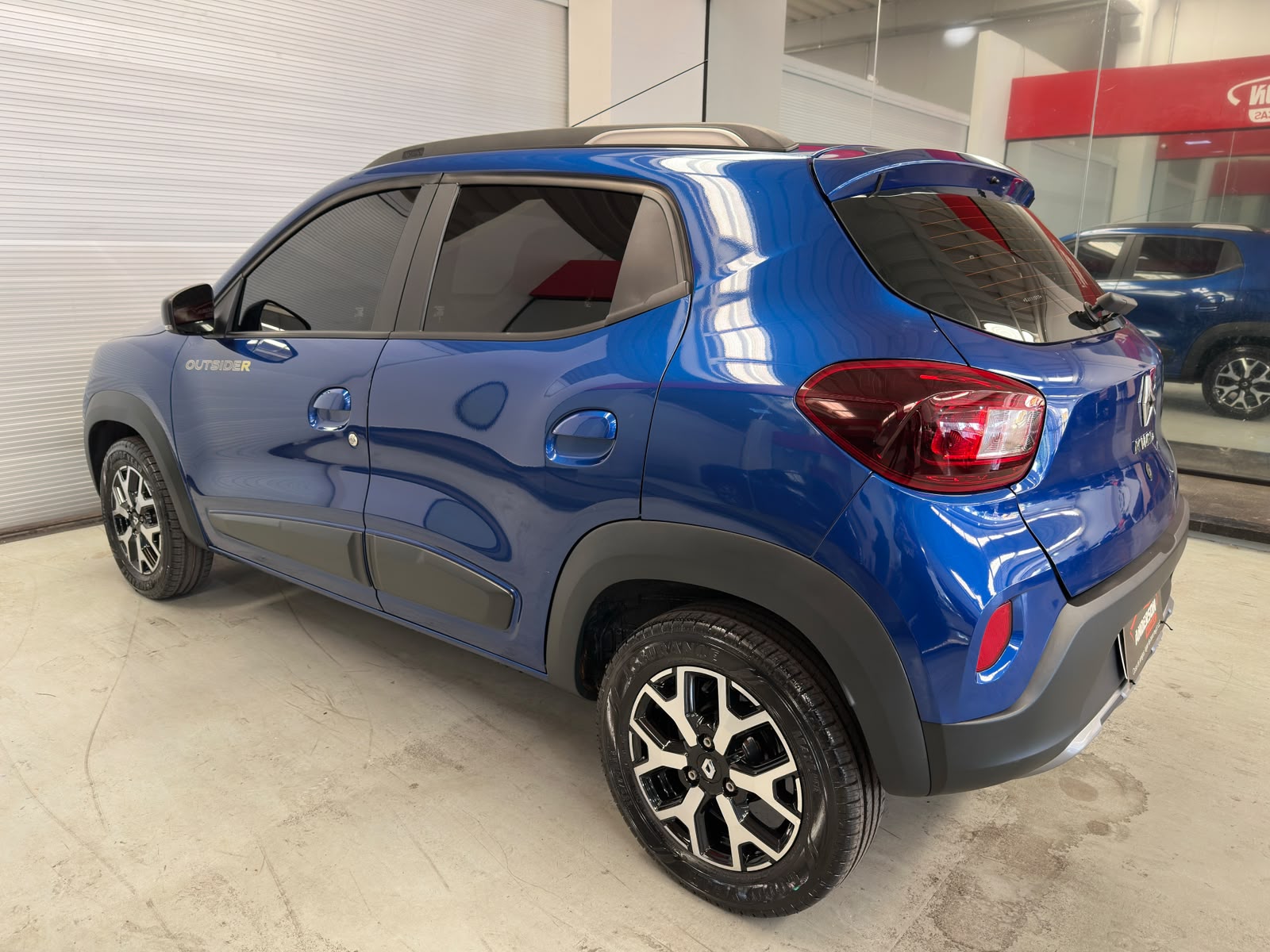 KWID OUTSID 2 a venda na Anderson Multimarcas