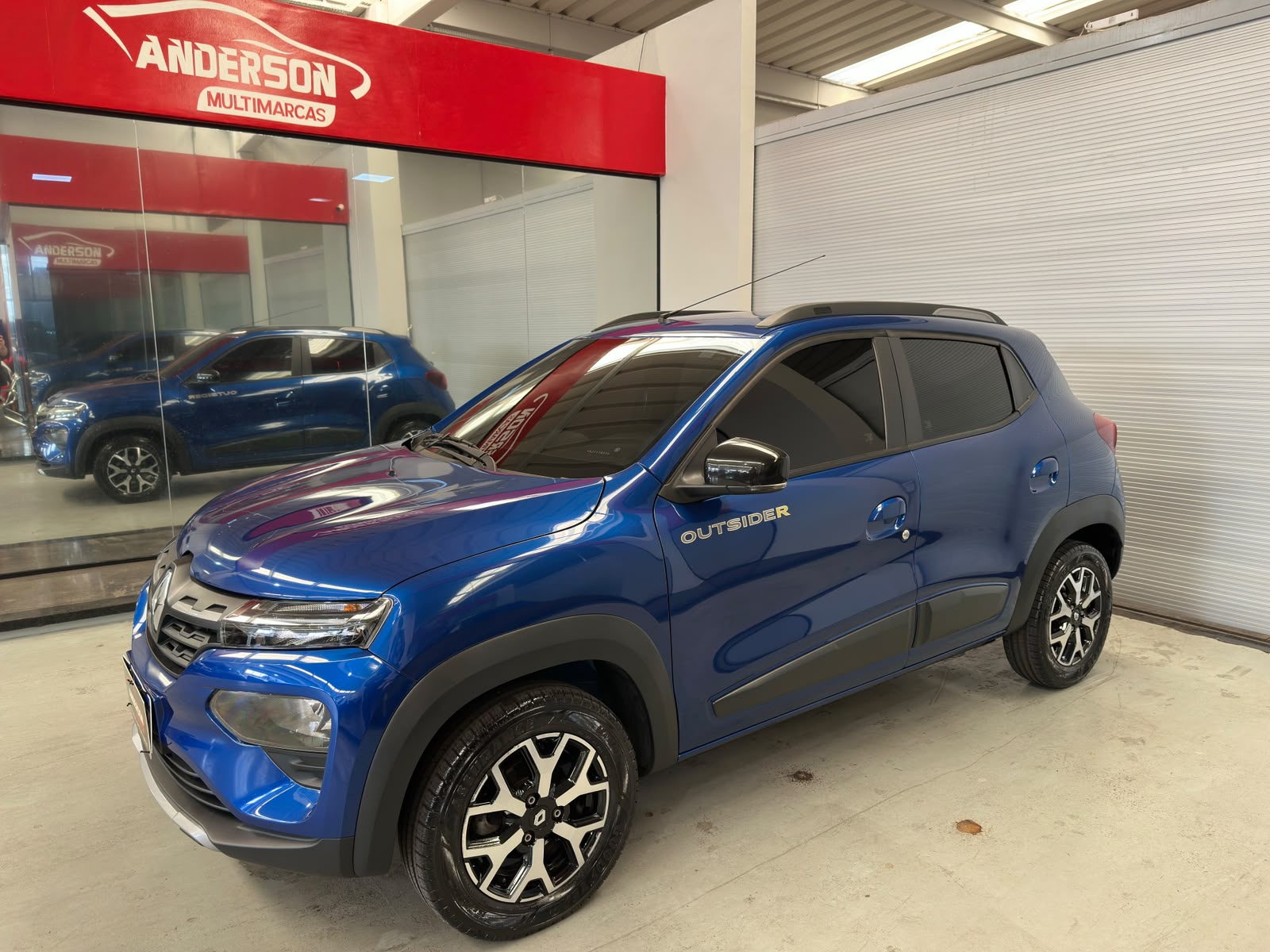 KWID OUTSID 2 a venda na Anderson Multimarcas