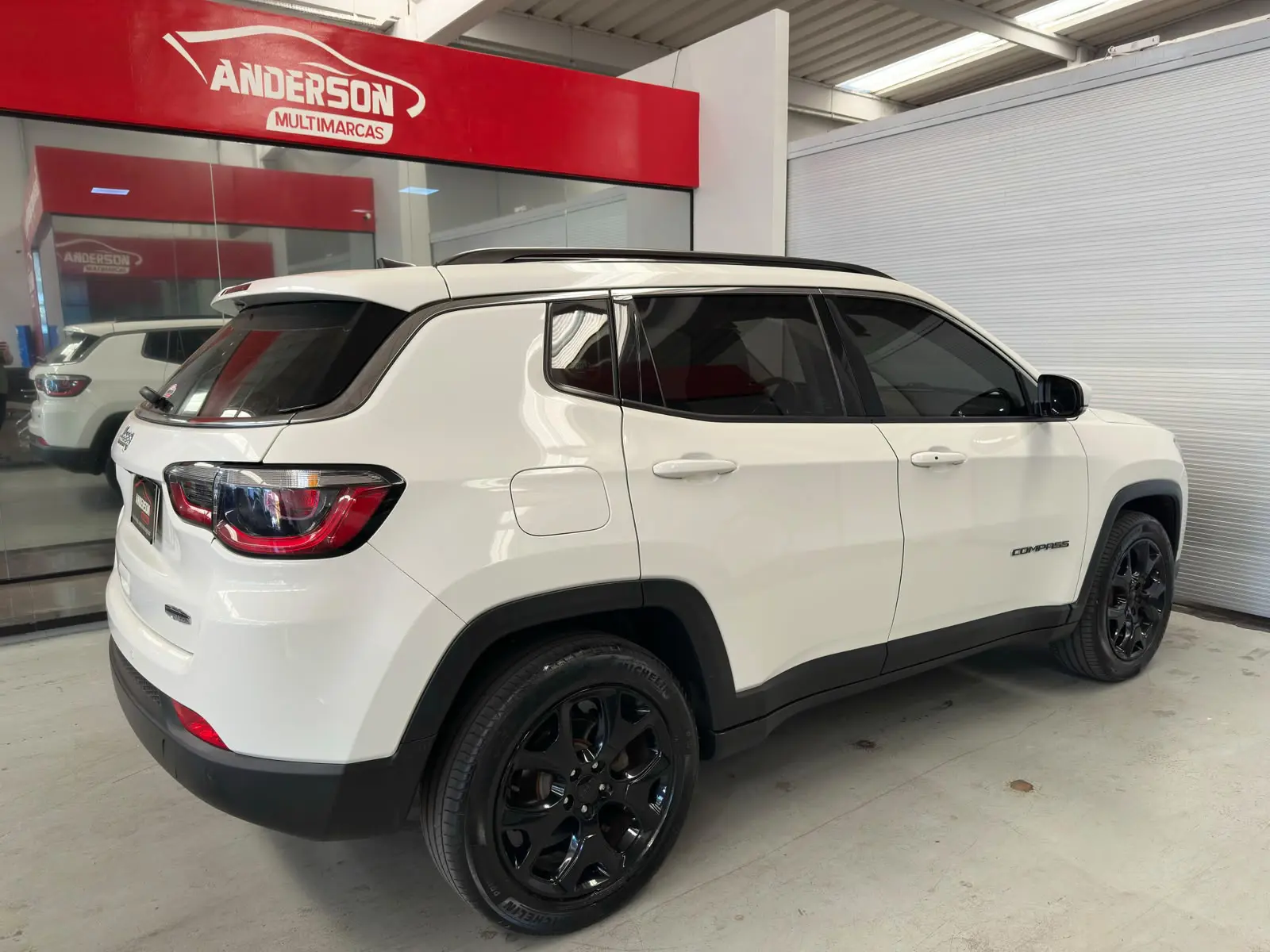 Jeep COMPASS LONGITUDE a venda na Anderson Multimarcas