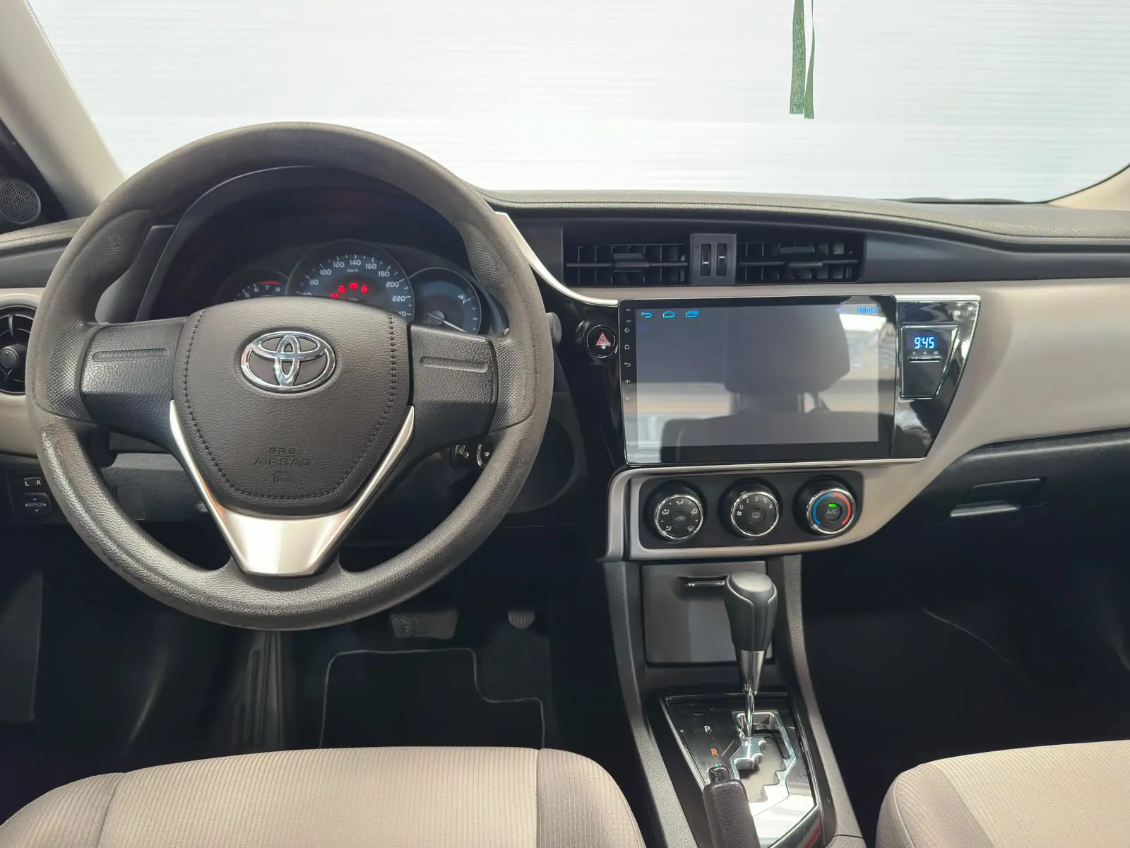 Toyota COROLLA GLI18 CVT a venda na Anderson Multimarcas