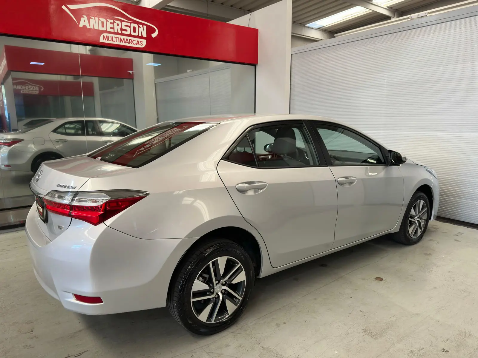 Toyota COROLLA GLI18 CVT a venda na Anderson Multimarcas