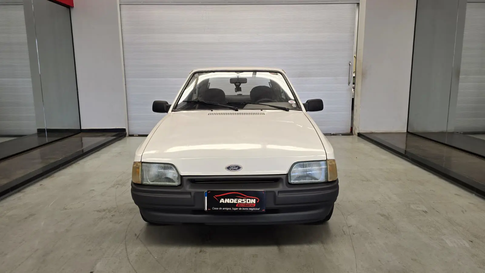 Ford ESCORT L a venda na Anderson Multimarcas