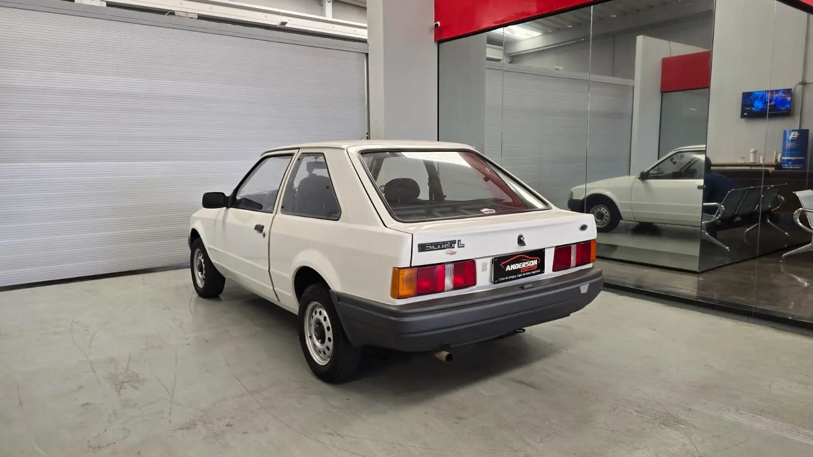 Ford ESCORT L a venda na Anderson Multimarcas
