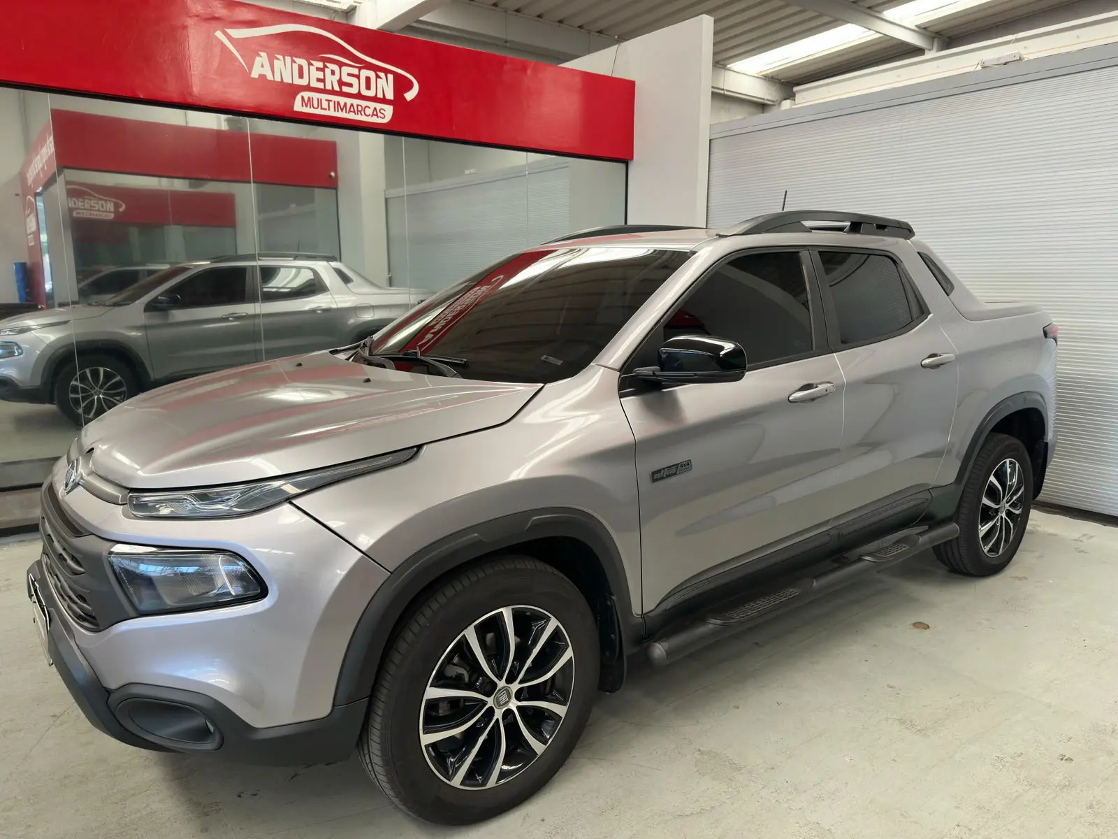 Fiat TORO ULTRA AT9 D4 a venda na Anderson Multimarcas