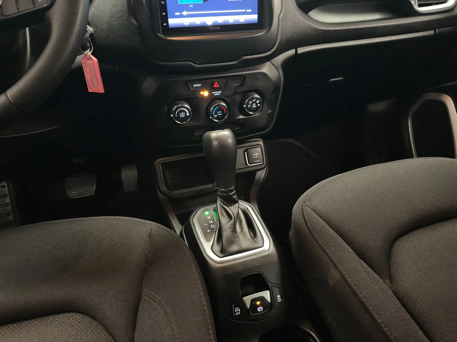 Jeep RENEGADE 1.8 AT a venda na Anderson Multimarcas