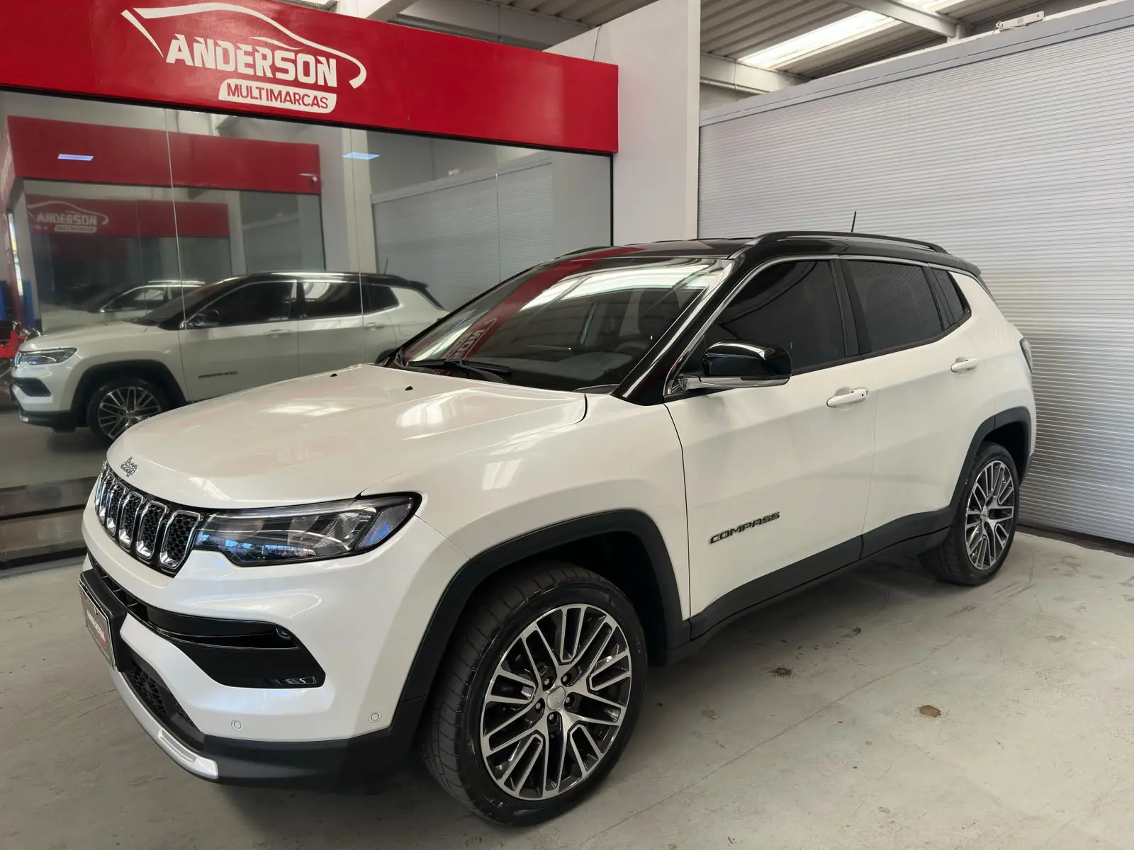 Jeep COMPASS LIMITED TF a venda na Anderson Multimarcas