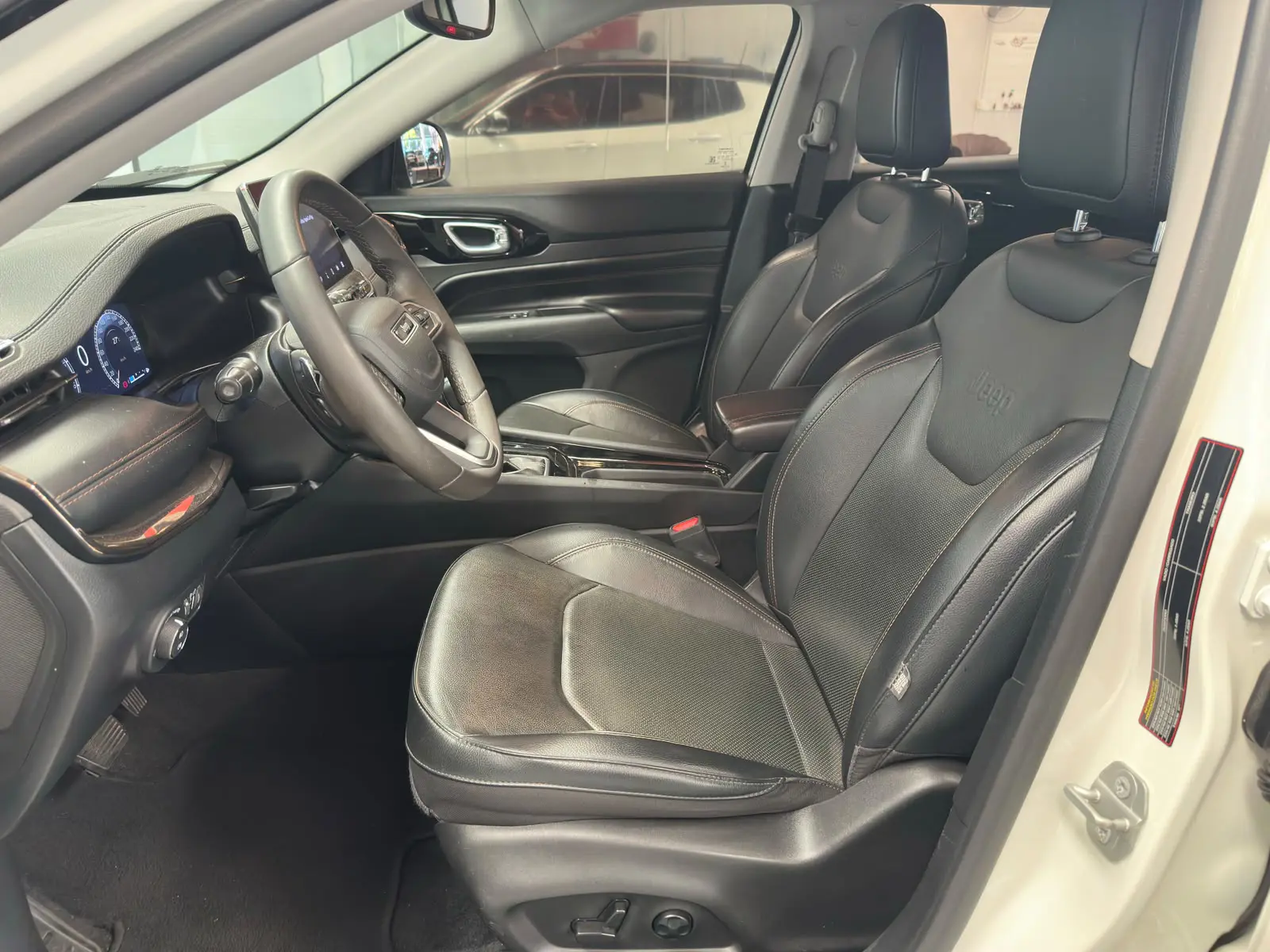 Jeep COMPASS LIMITED TF a venda na Anderson Multimarcas