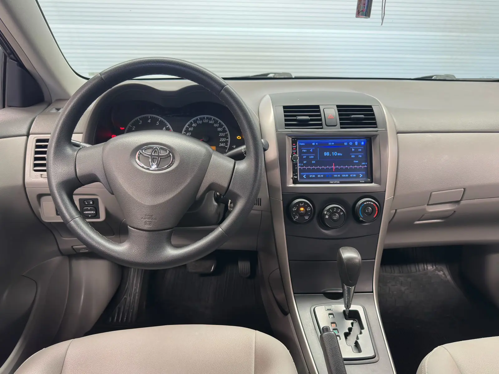 Toyota COROLLA XLI18FLEX a venda na Anderson Multimarcas